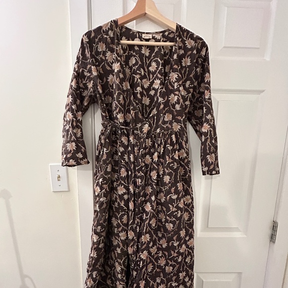Maiwa handprint floral wrap dress - Picture 1 of 8